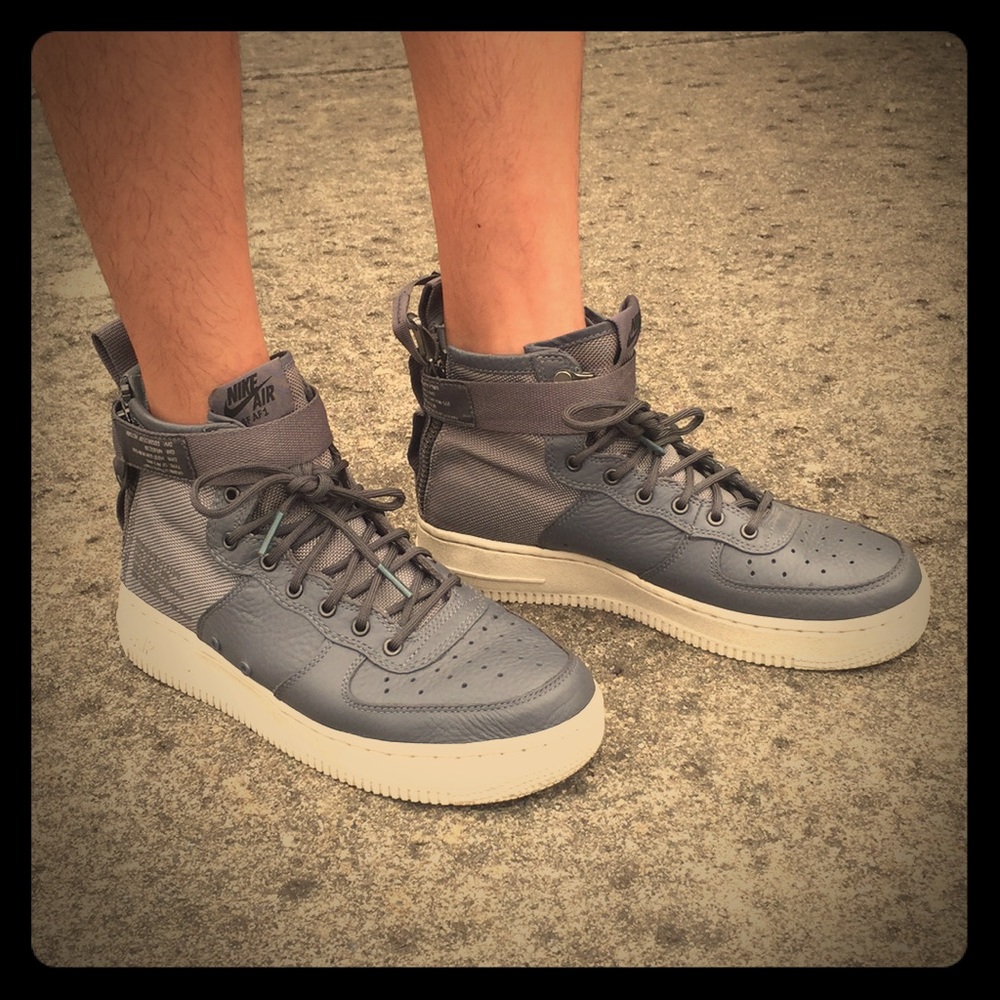 Nike SF Air Force 1 Mid Dark Grey